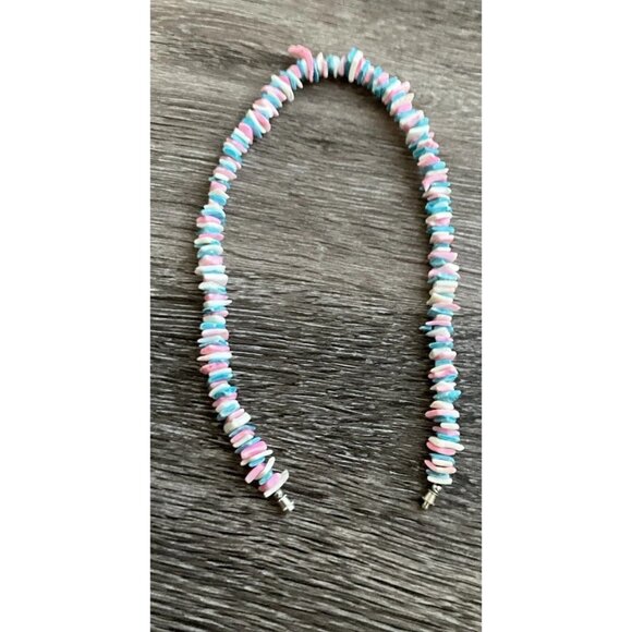 Vintage Puka Shell Chipped Necklace White Pink Light Blue Beach Summer - Picture 9 of 12